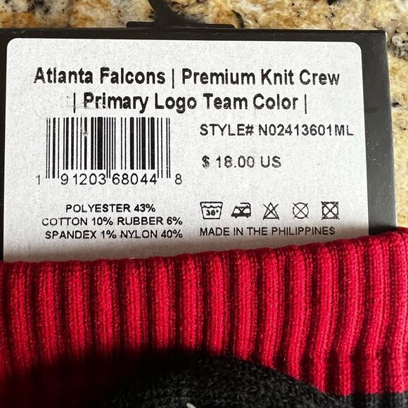 NWT Atlanta Falcons NFL Logo Crew Socks Black and Red 2 Pair Bundle Size L - Picture 4 of 4
